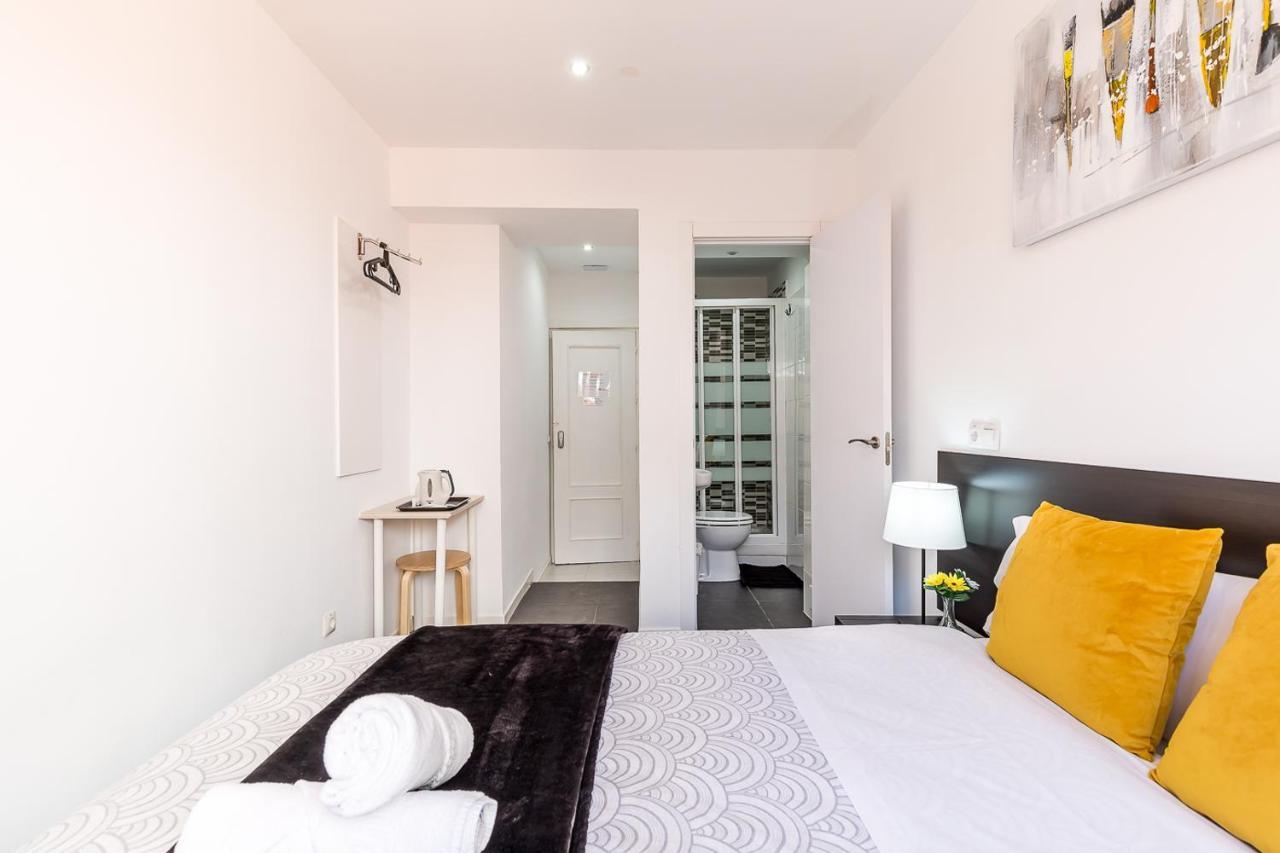 Ayz Sierra De Meira - Auto Check-In Property (Adults Only) Madrid Exterior photo