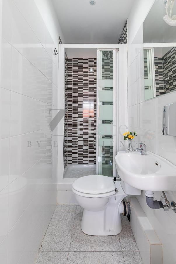 Ayz Sierra De Meira - Auto Check-In Property (Adults Only) Madrid Exterior photo