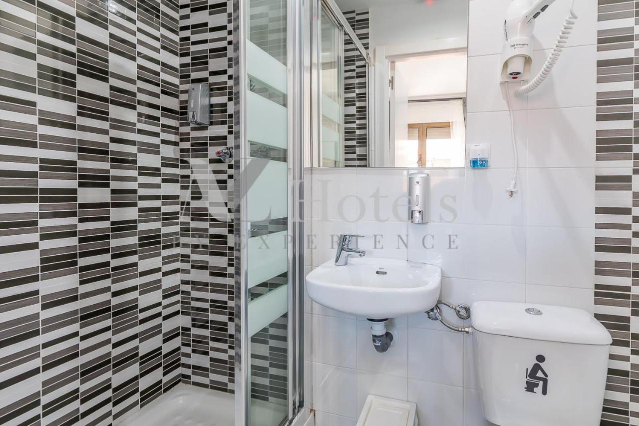Ayz Sierra De Meira - Auto Check-In Property (Adults Only) Madrid Exterior photo