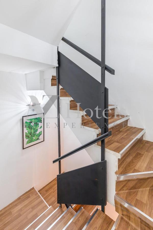 Ayz Sierra De Meira - Auto Check-In Property (Adults Only) Madrid Exterior photo