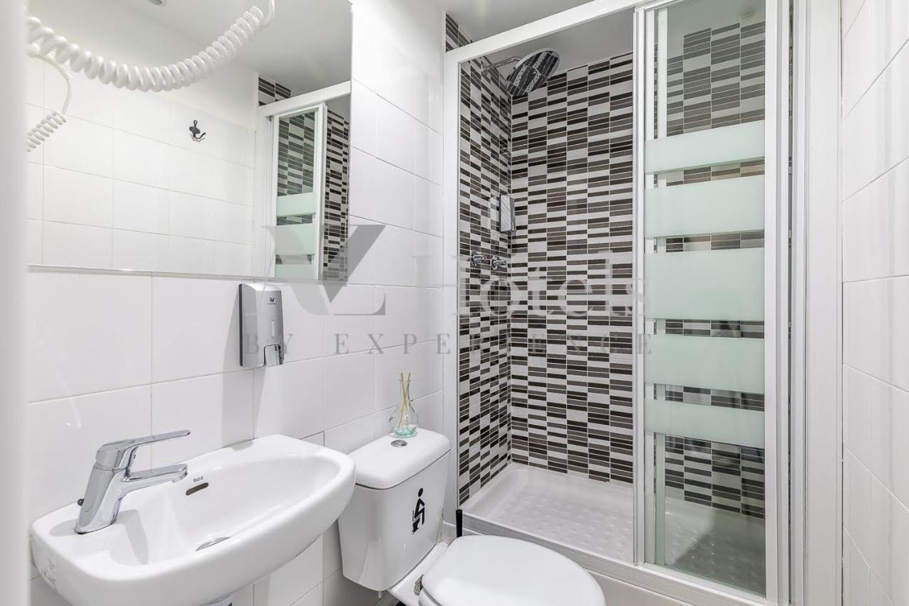 Ayz Sierra De Meira - Auto Check-In Property (Adults Only) Madrid Exterior photo
